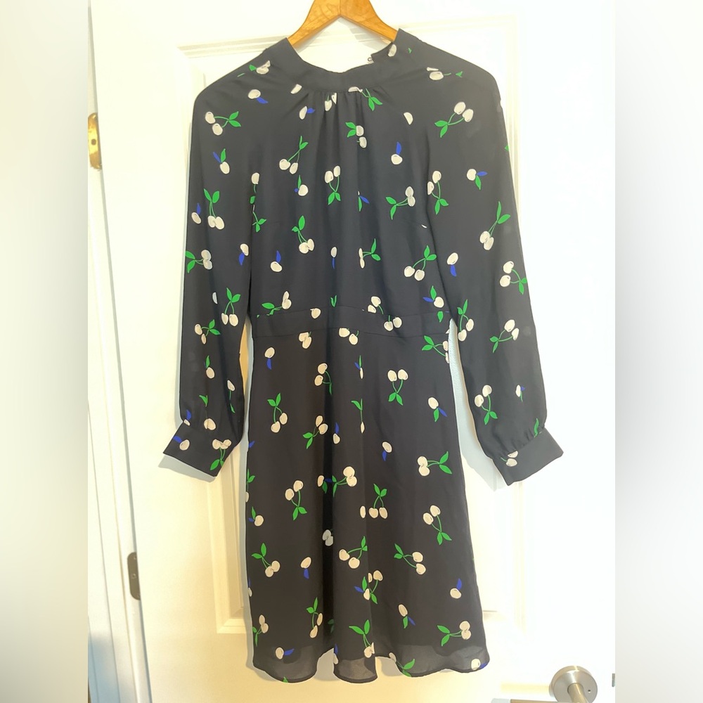 Elegant Navy Blue Dress with Floral Pattern